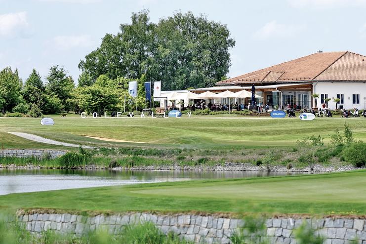 Golf Valley <div class='slogan-line1'>Golf Valley</div><div class='slogan-line2'>Outdoor, Erholung, Nervenkitzel & Lifestyle</div>