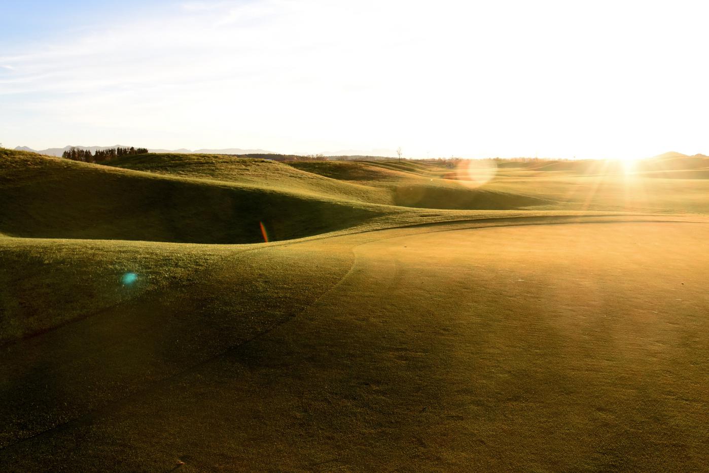 Golf Valley – München <div class='slogan-line1'>Golf Valley – München</div><div class='slogan-line2'>Sonnenuntergänge<br />zum Sammeln!</div>