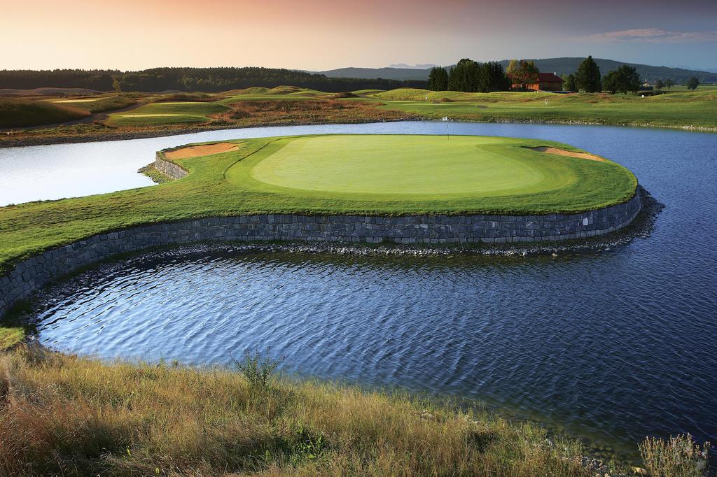 Golf Valley – München <div class='slogan-line1'>Golf Valley – München</div><div class='slogan-line2'>Golfen der<br />Extraklasse</div>